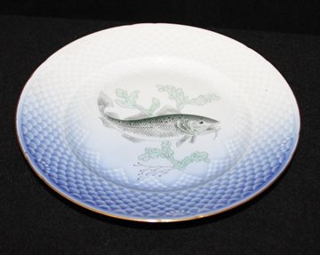 Mågestel med guldkant, Fisketallerken 