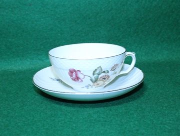 Frisenborg  tekop underkop kagetallerken 