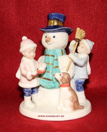 Clara & Peter har lavet en Snemand