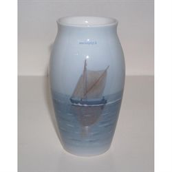 Lille vase med skib
