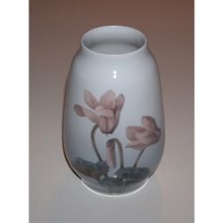 Vase med blomster 19cm
